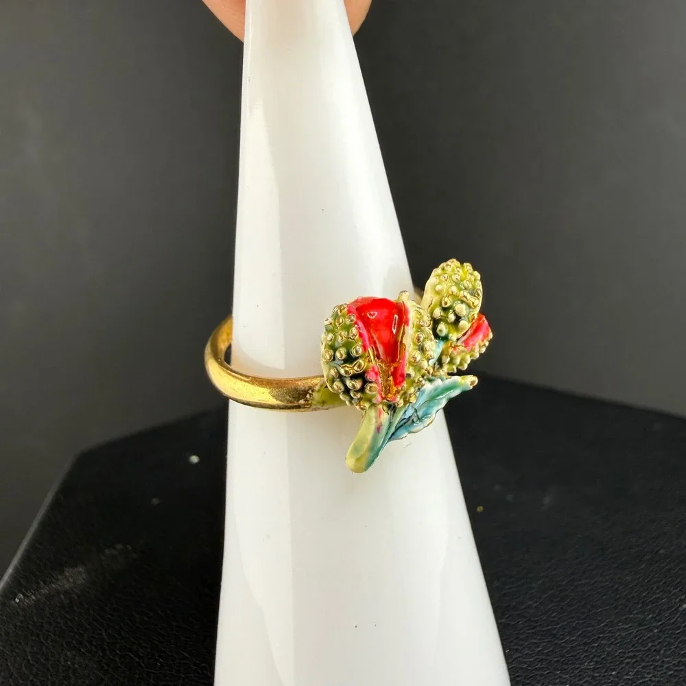 Vintage Enamel Floral Rosebud Ring Gold Tone Red Green Adjustable Size 4.5